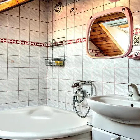 Apartament Mieszkanie Czwarte Piętro